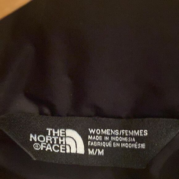 The North Face Women’s Resolve Black Jacket Hoodie Zip up Medium - Picture 6 of 8